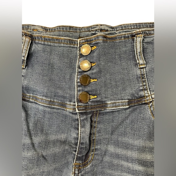 City Chic Harley Corset Jeans - Picture 5 of 8